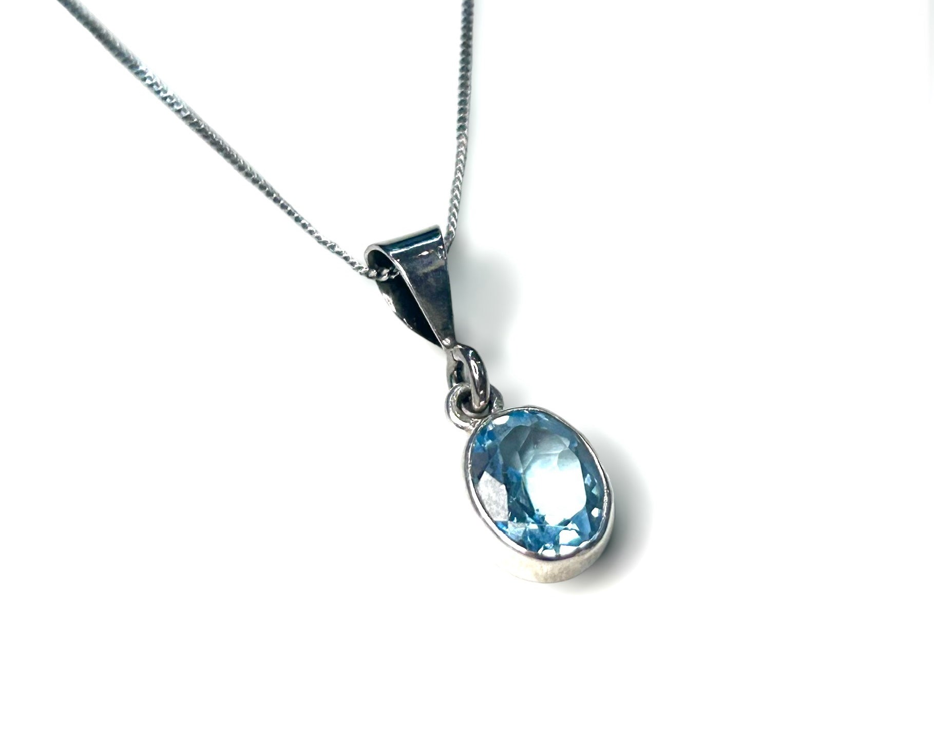 Oval shaped Gemstone Necklace