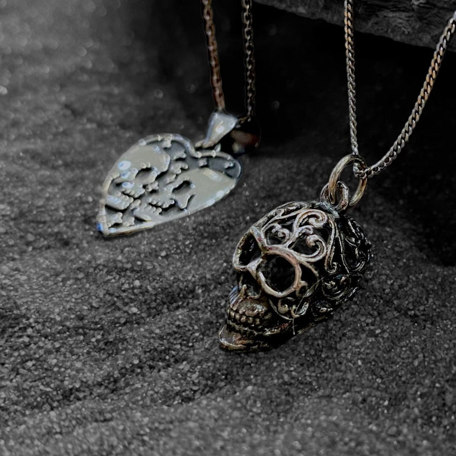 Skull Heart Lovers Necklace