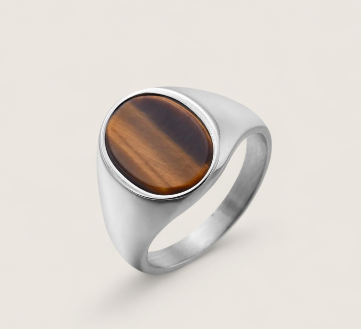 The Zenith – Oval Stone Signet Ring