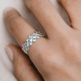 The Vanguard Band – Diamond-Cut Ring