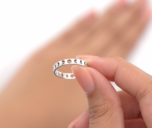 Moon Phases Cut-out Ring