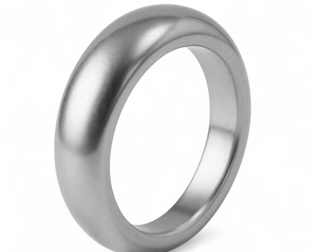 The Solene Ring – Bold Dome Band