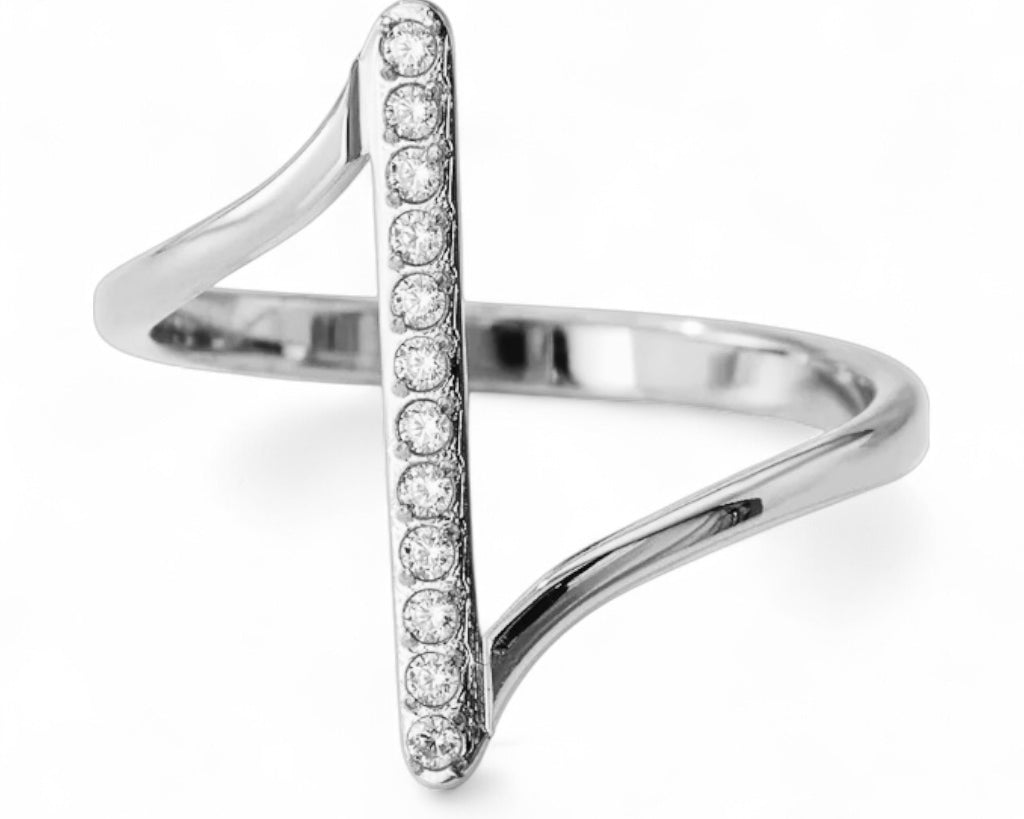 The Lumen Ring – CZ Vertical Band