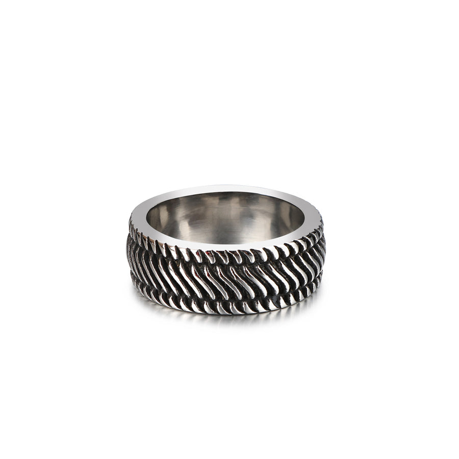 Oxidized Diagonal Lined Ring