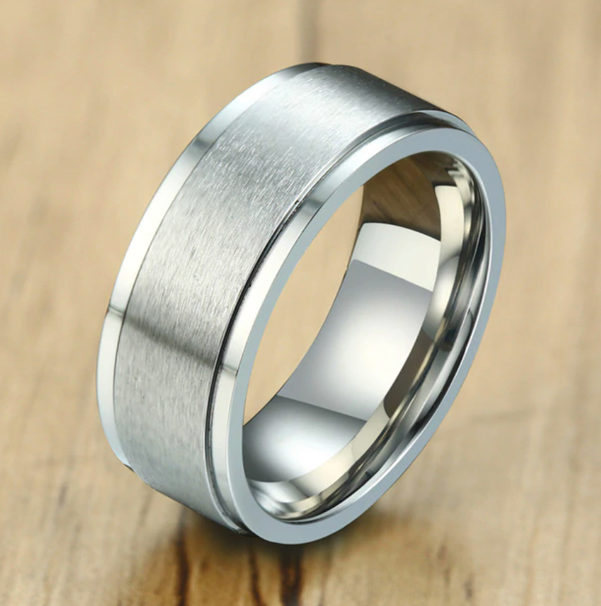 S.S. Brushed Flat Spinner Ring