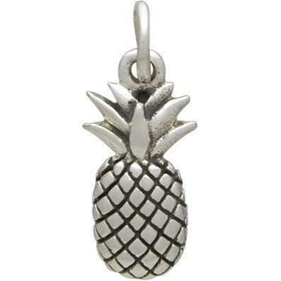 Textured Pineapple Necklace