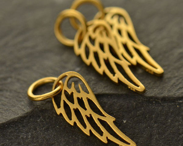 Tiny Outlined Angel Wing Necklace