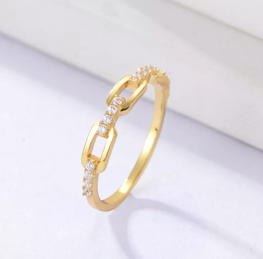 Triple Oval Open Link Ring